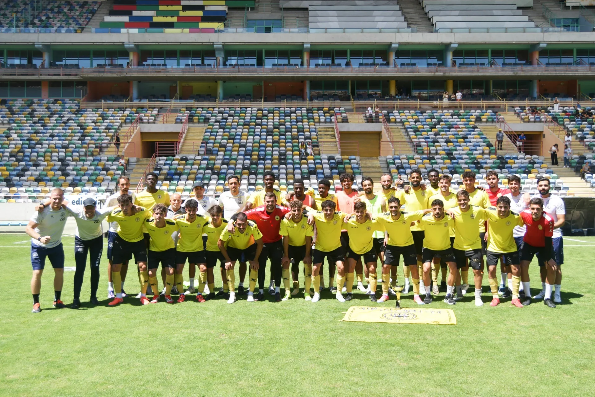 Beiratrofeupaixaoaurinegra2025