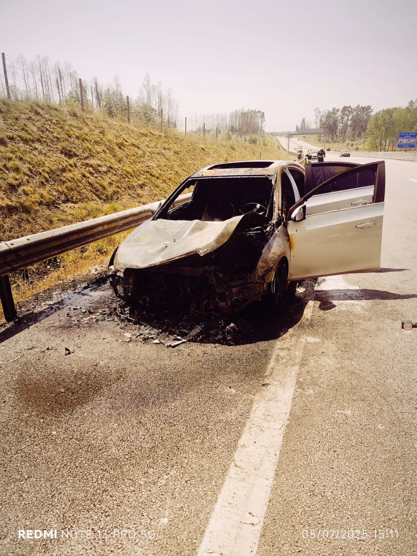 Carro Arde Na A25 No Sentido Aveiro Viseu 1