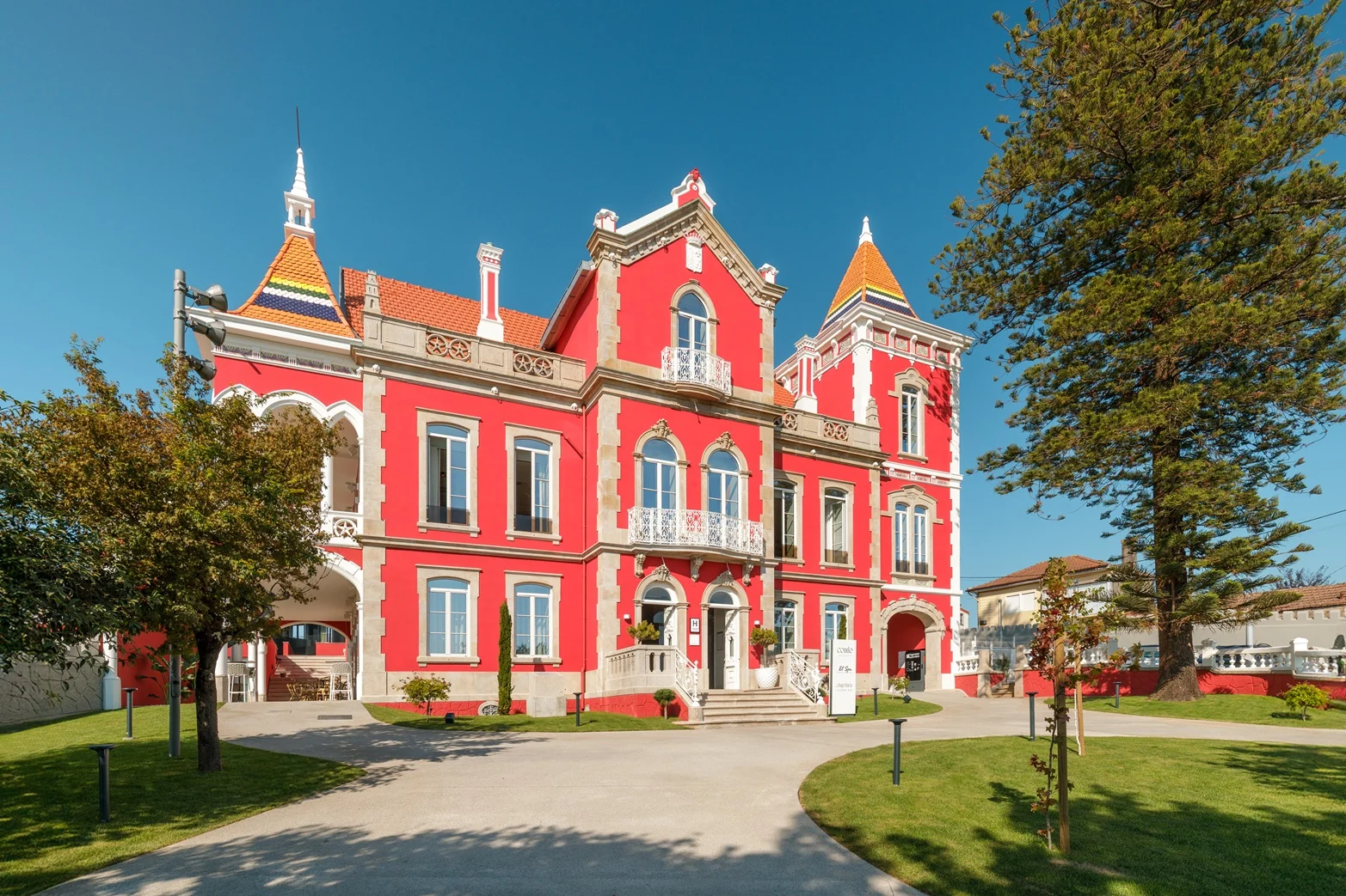 Fachada Meliasaojoaodamadeira