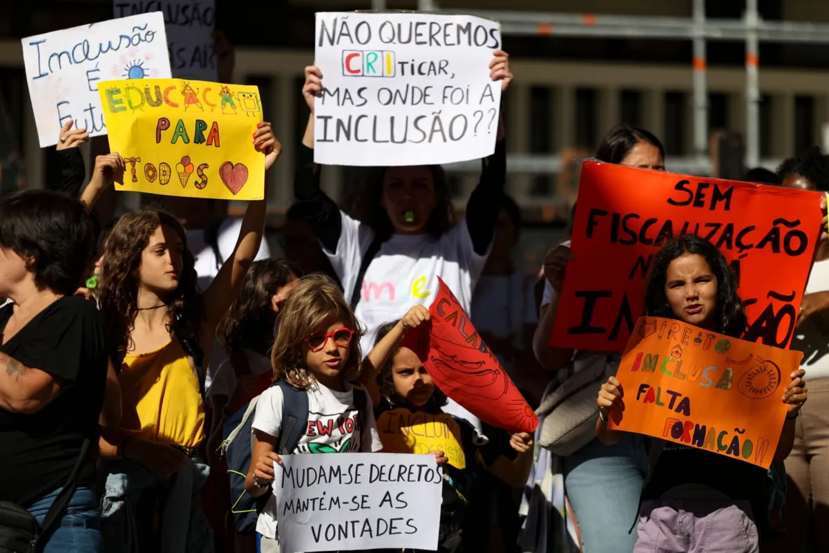 Famílias Protesto Pelos Filhos Educação