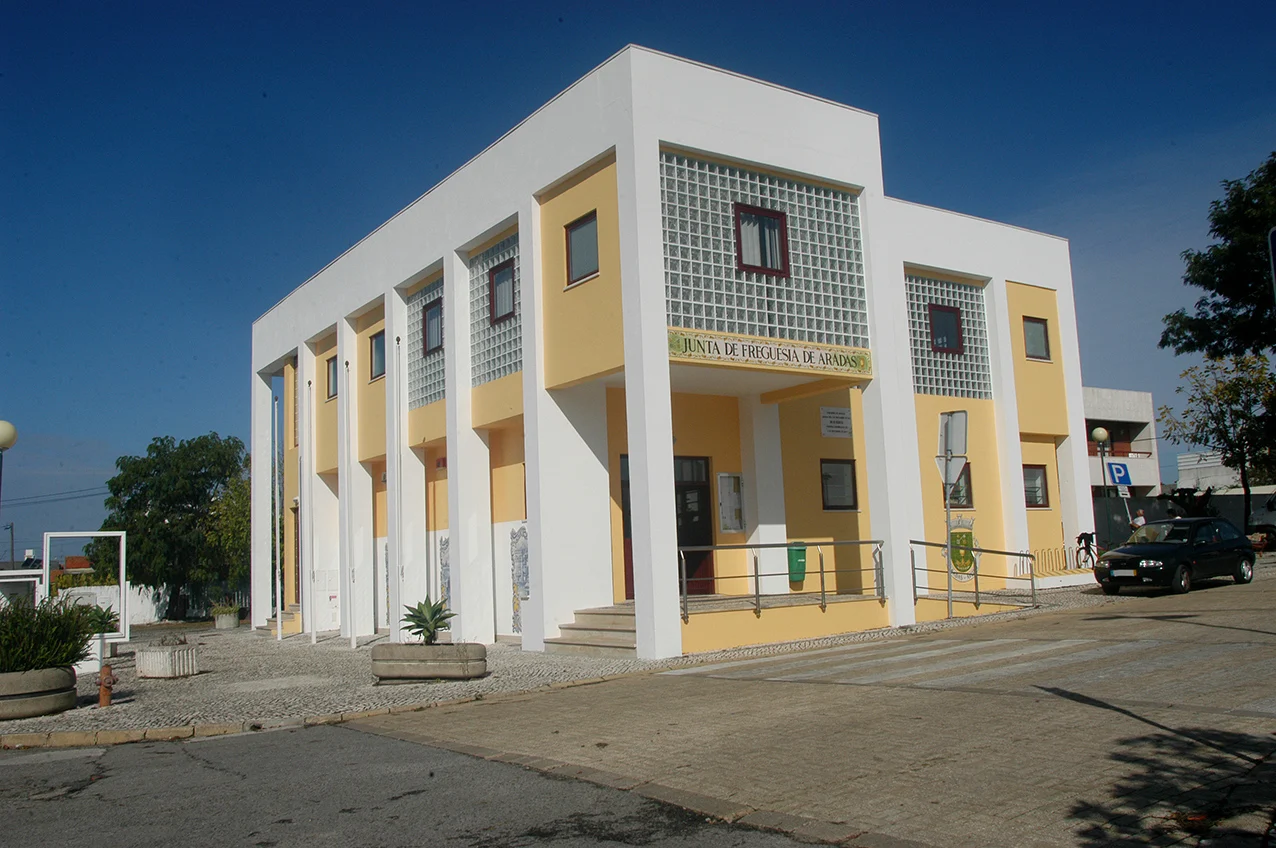 Junta De Aradas