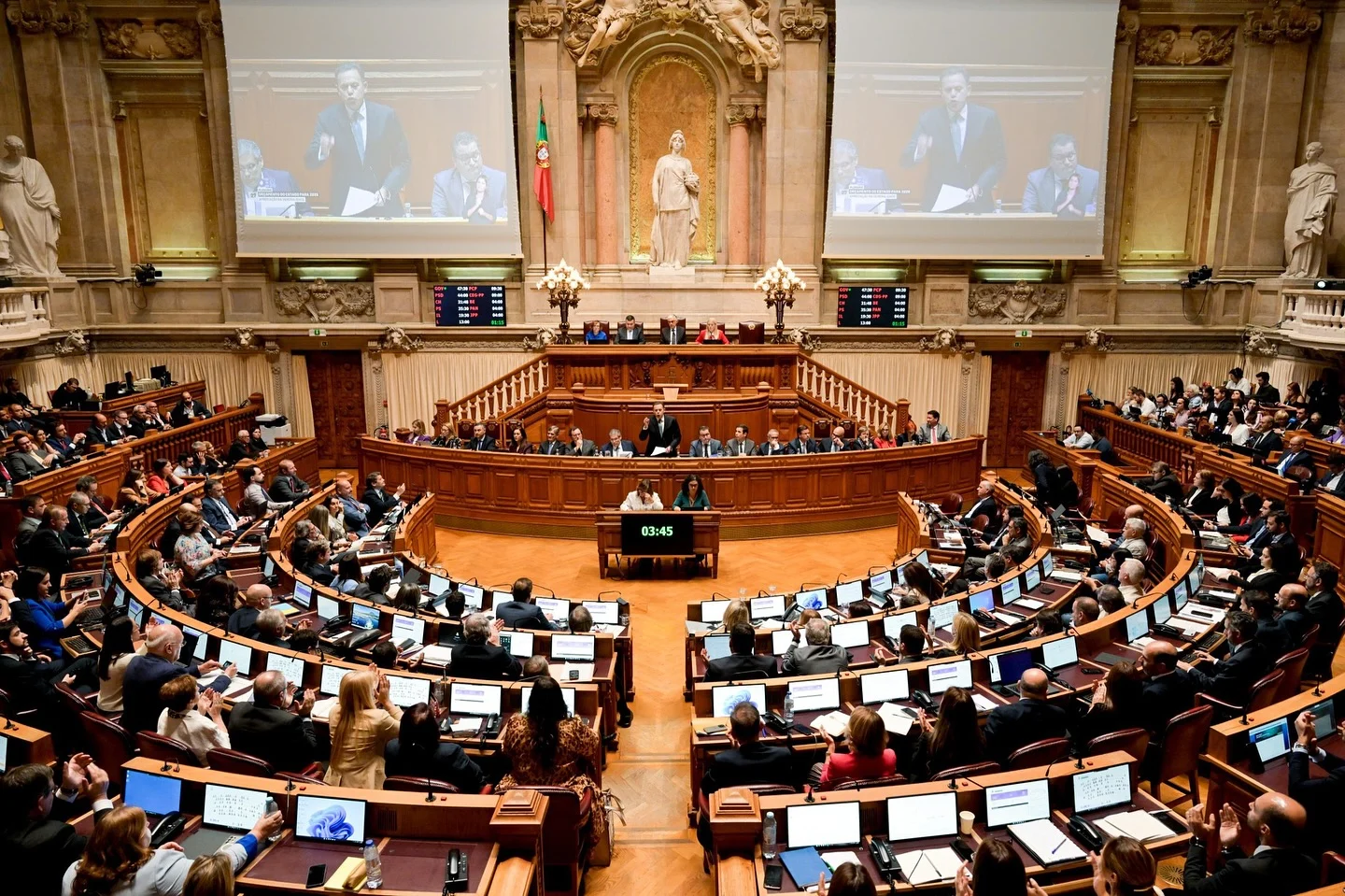 Parlamento 27 Outubro 2025