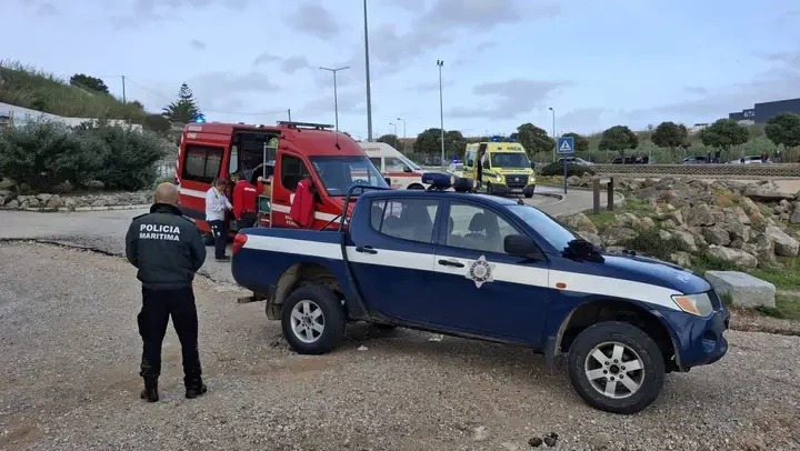 Idoso Morre Em Praia De Peniche