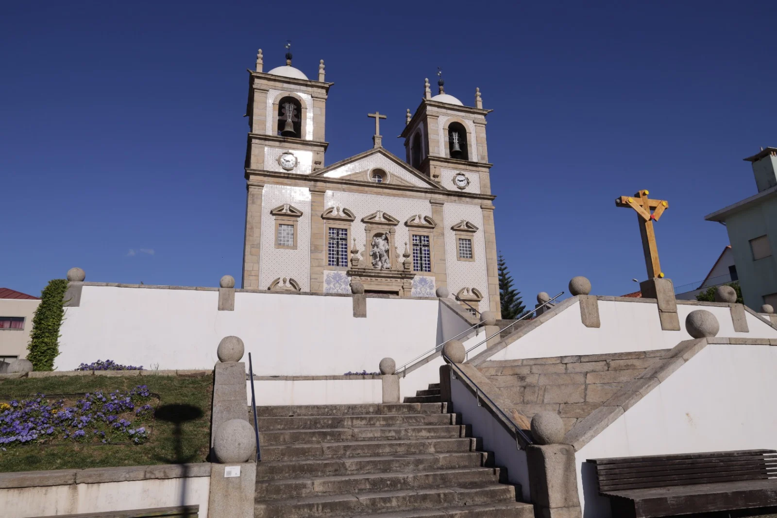 Igreja Oliveira Azemeis