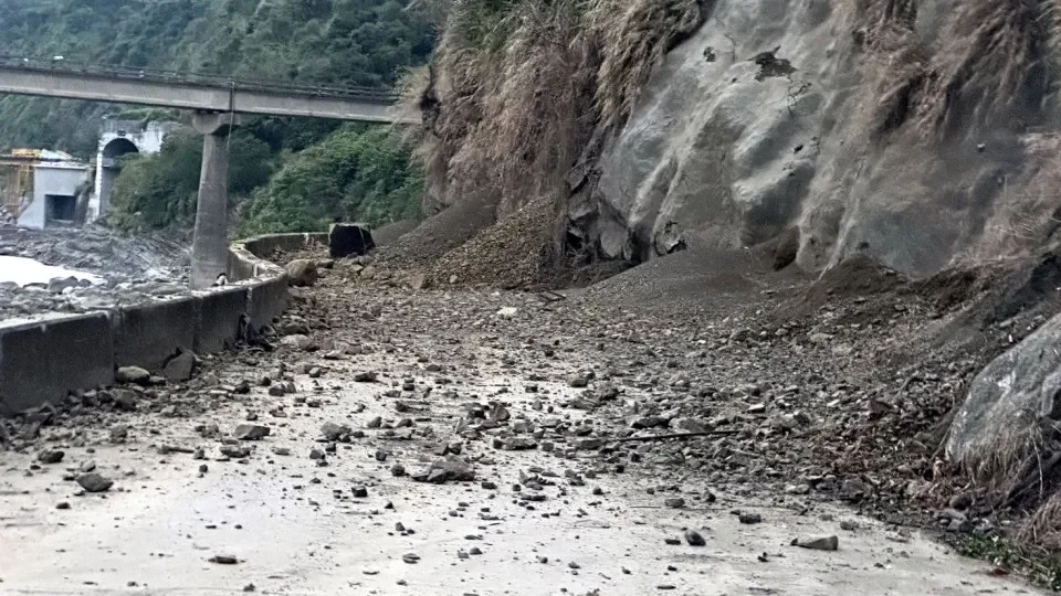Sismo Em Taiwan