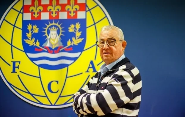 Carlospinhoabsolvido