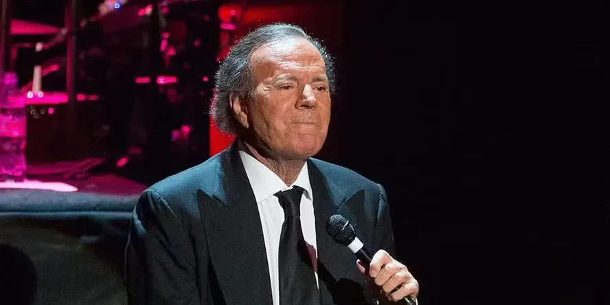 Julio Iglesias