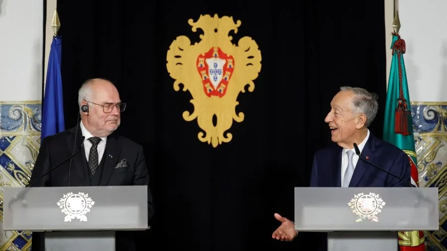 Portugal E Estónia