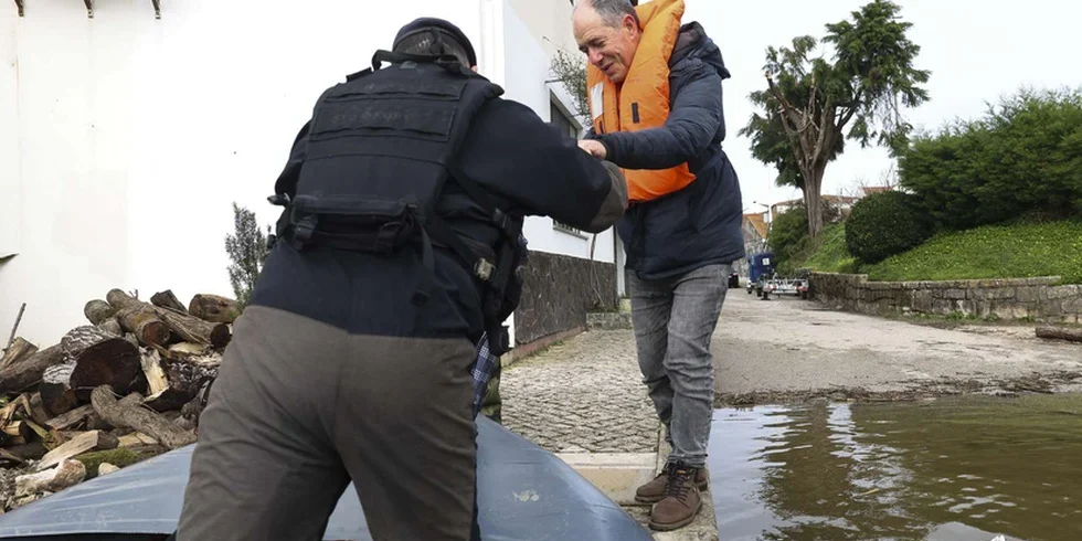 Tempestade Bote Lusa