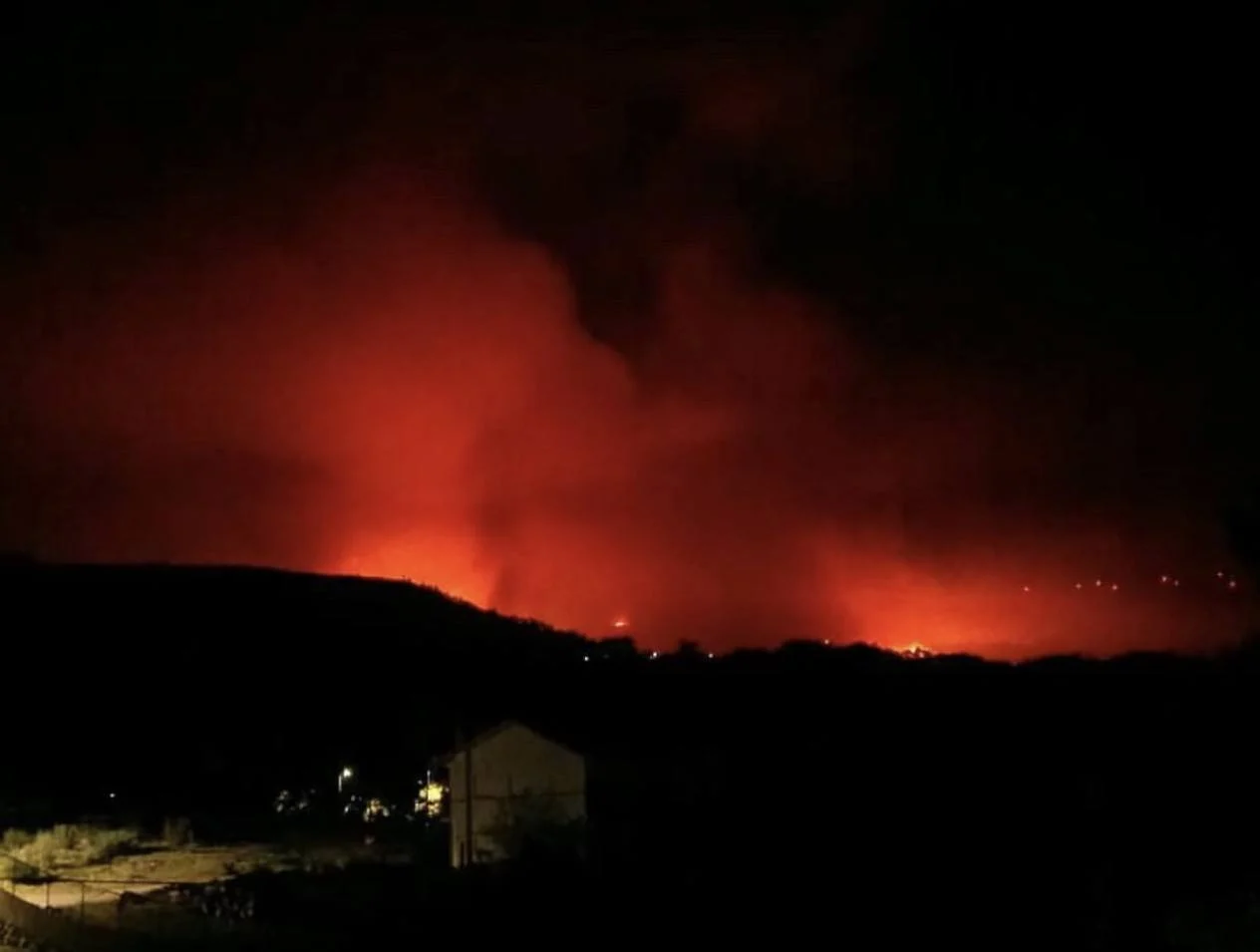 Fogo Arões