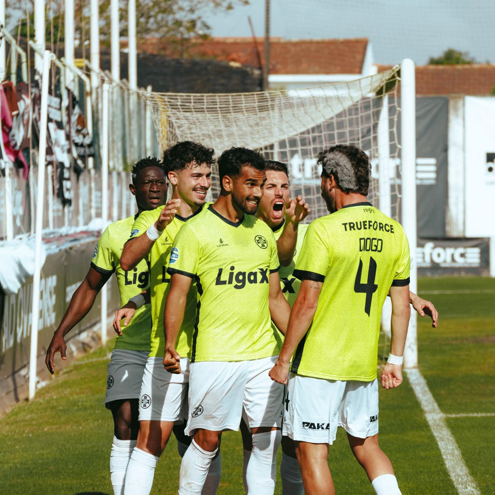 Festejo de um dos golos de Gonçalo Semedo