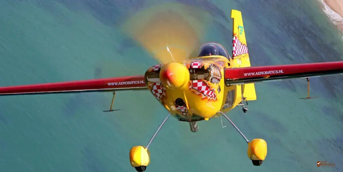 Air Invictus