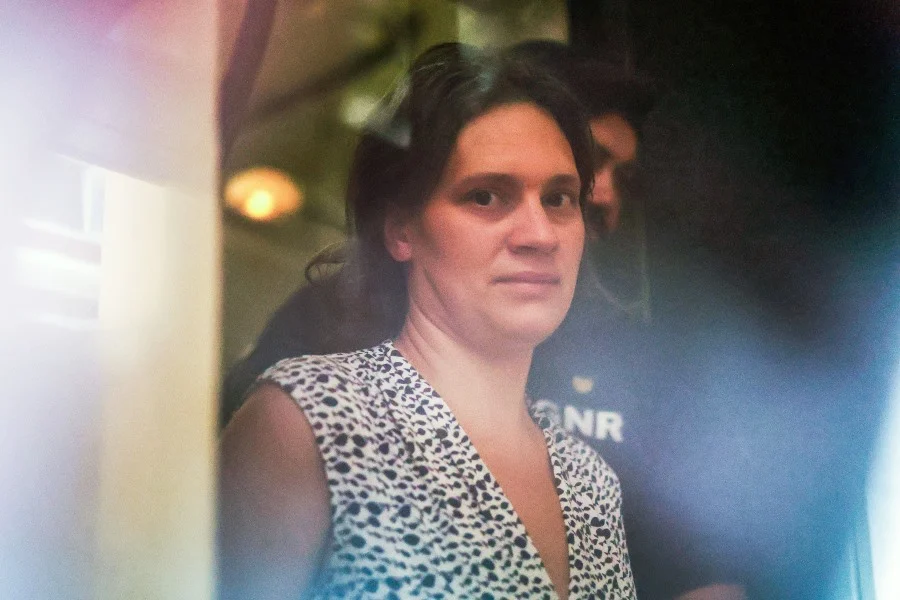Francesa Abandonou Crianças