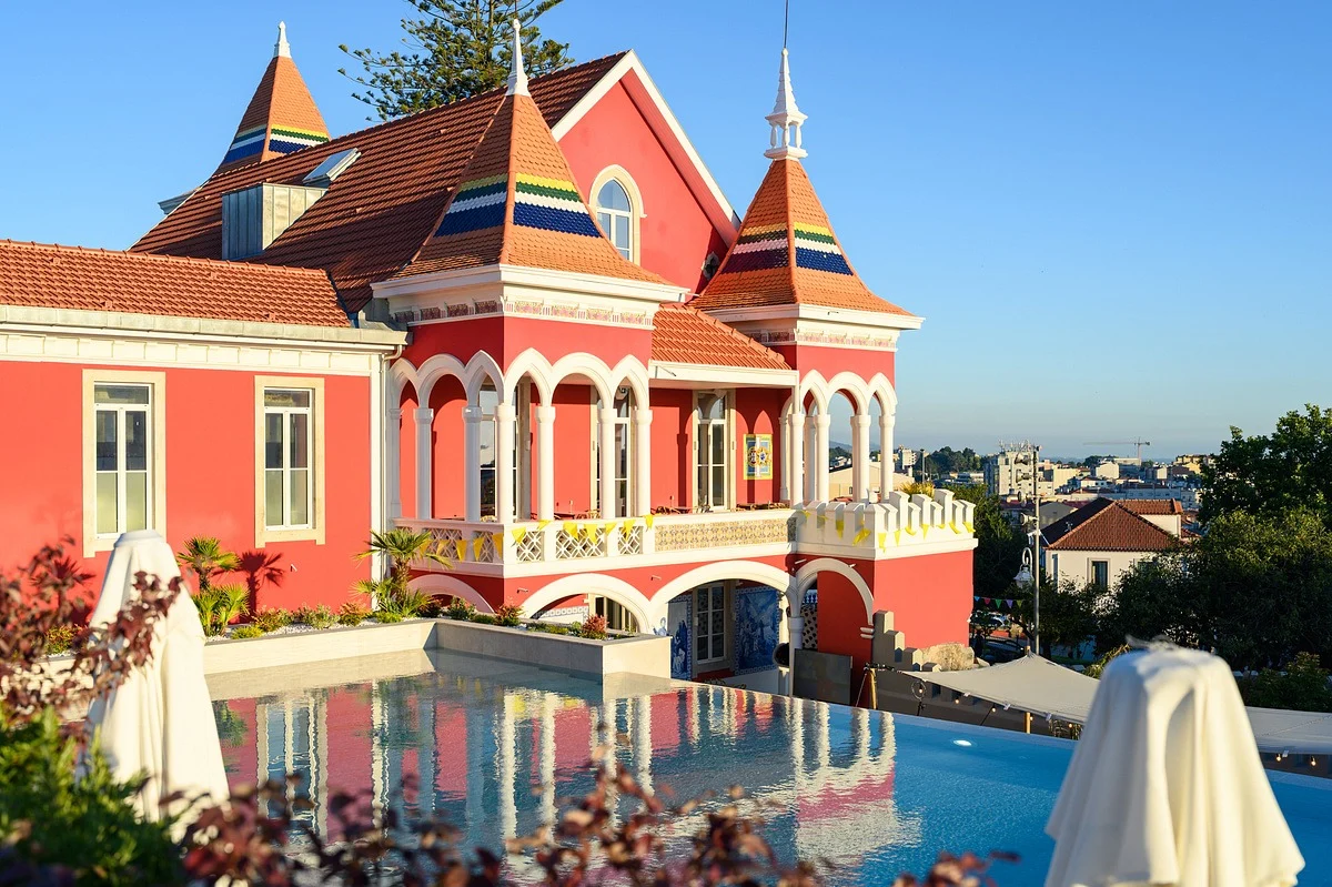 Palacete E A Sua Piscina