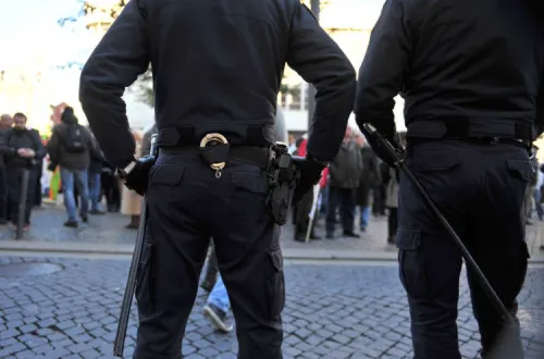 Policia