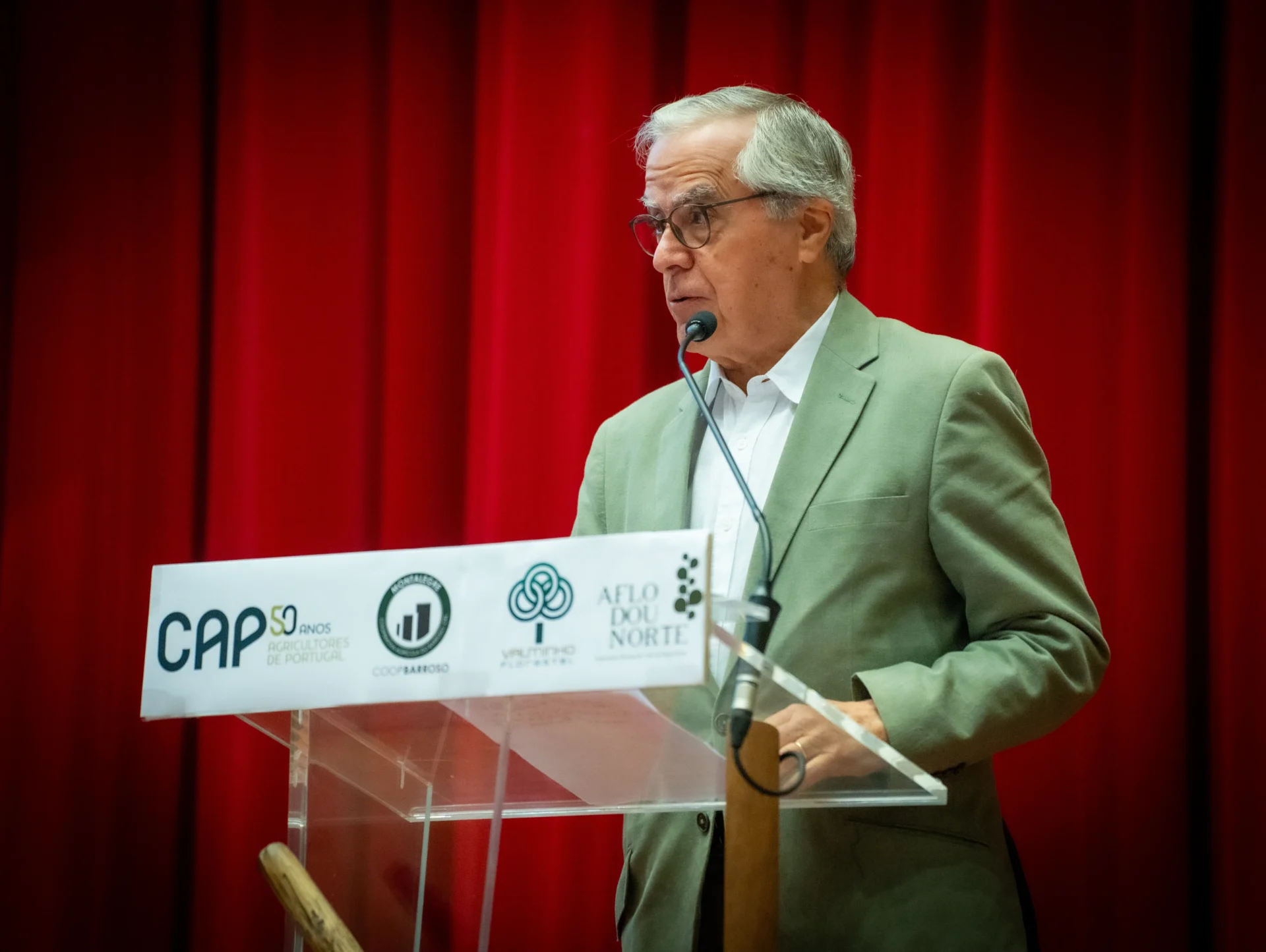 Alvaro Moura